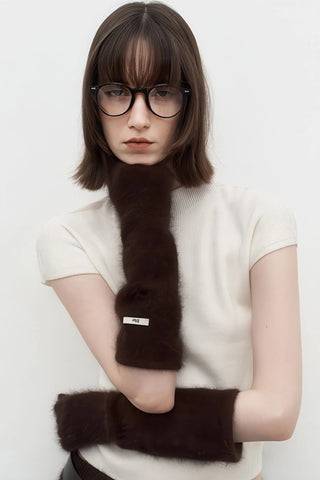 Luxe Otter Fur Gloves - Vintage-Inspired Five-Finger Design - 4inme 