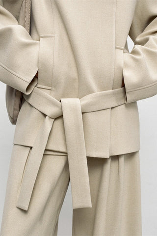Refined Wool Coat - Mid-Length Luxe Old Money Style - 4inme 